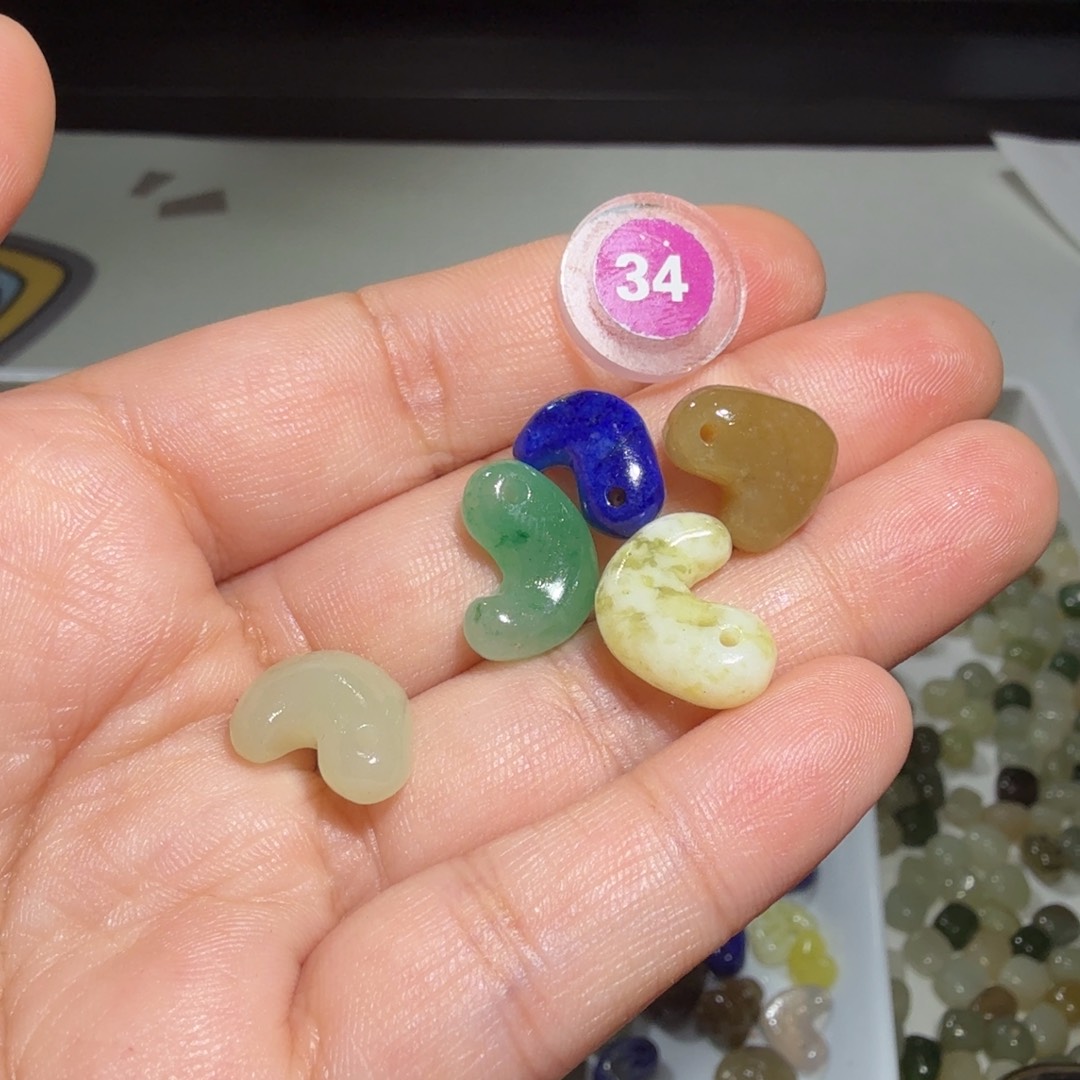 和田玉未镶嵌珠宝奇石