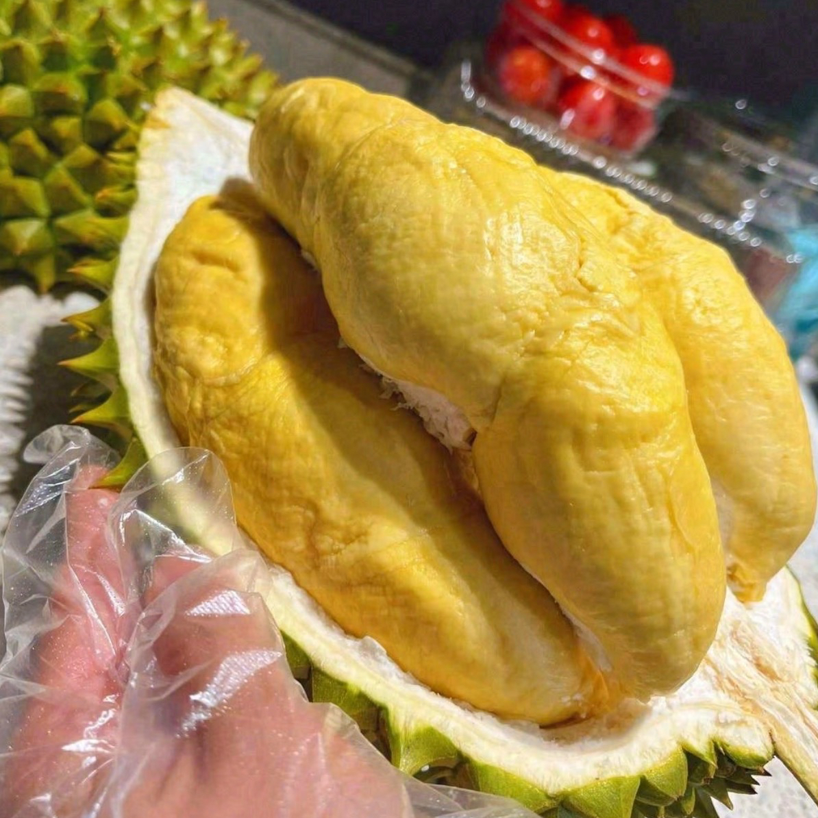 26.8元/斤现秤树熟金尧榴莲    新鲜泰国金尧榴莲核小榴莲同城配金尧泰国