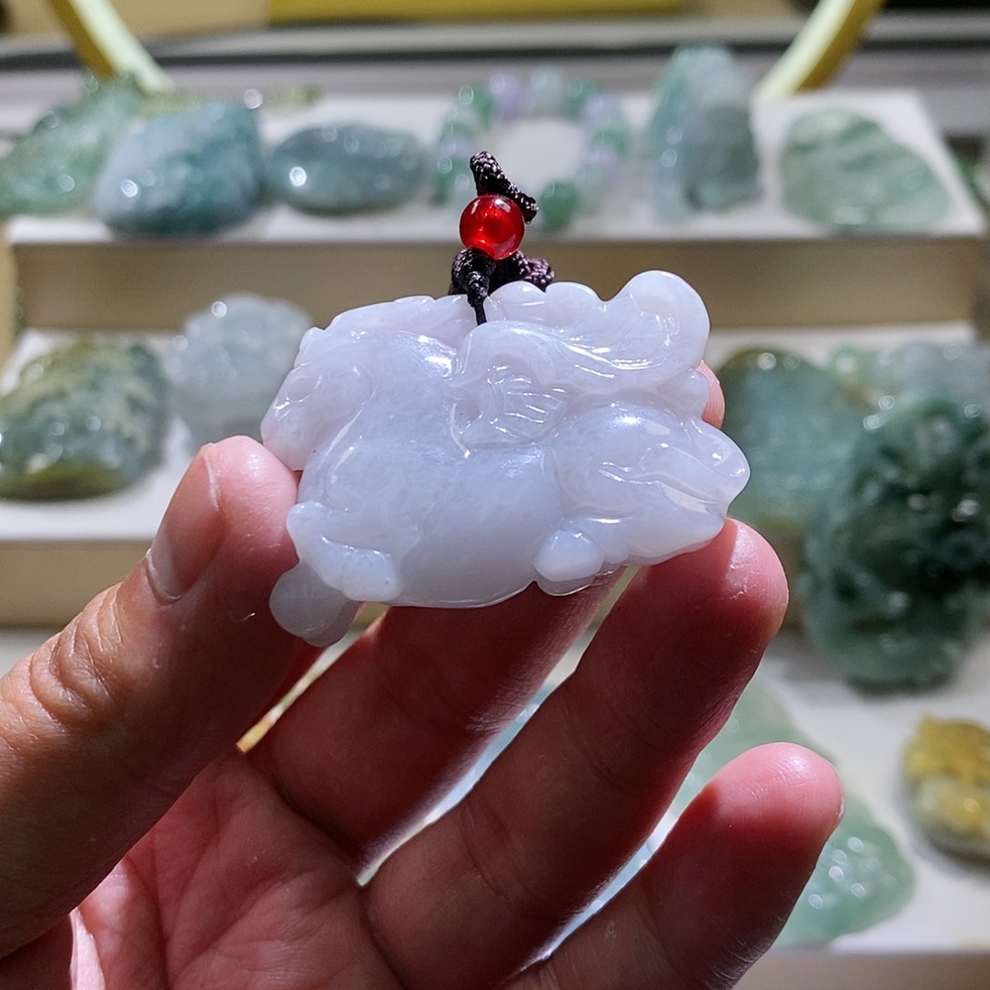 【闪购商品】翡翠颈饰未镶嵌马