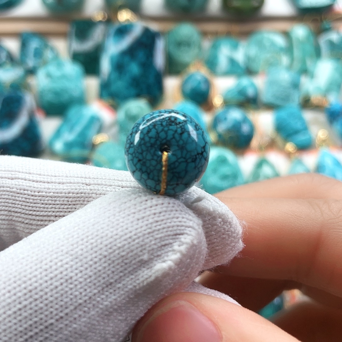 绿松石未镶嵌车挂