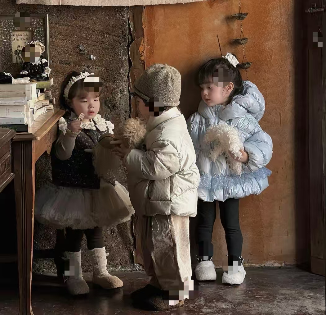 25年秋冬网红爆款男女宝套装运动复古外穿宽松纯色休闲