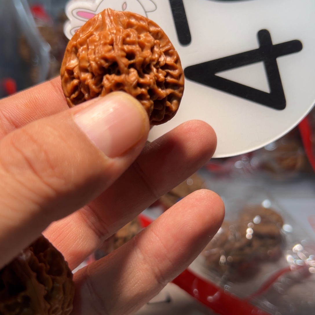 -***户文玩核桃，白色47号