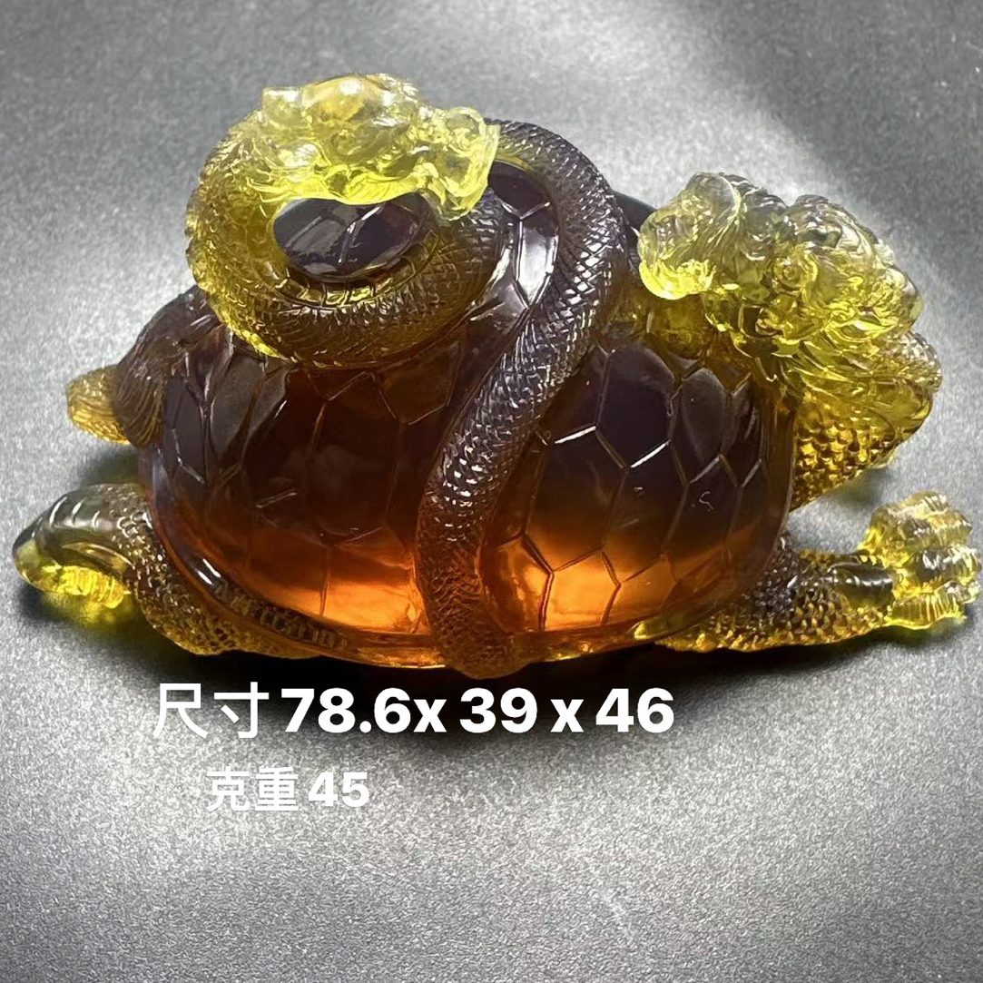 缅甸天然琥珀双色珀大师工雕刻玄武摆件