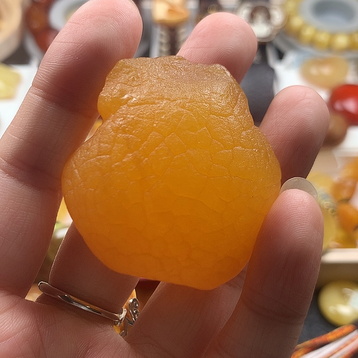 未镶嵌琥珀裸石海漂原石