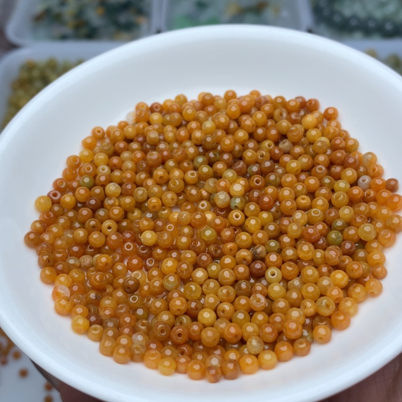 【闪购商品】翡翠手链未镶嵌卡3.5茶黄100颗