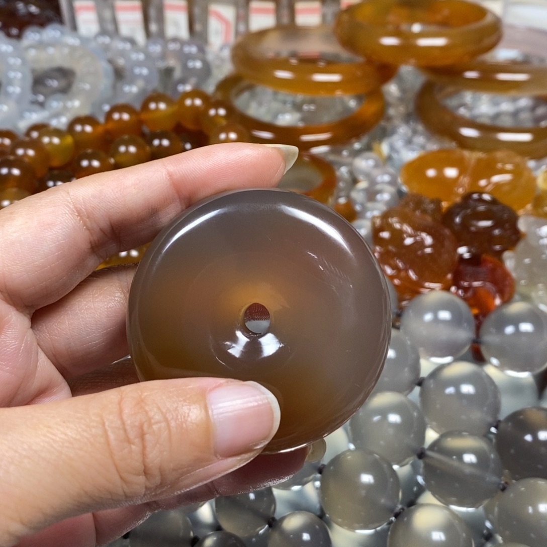 简***单玛瑙/玉髓未镶嵌玛瑙平安扣