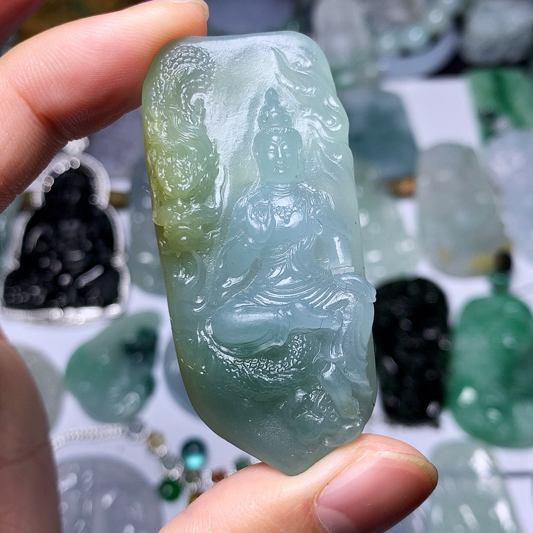 定制翡翠未镶嵌翡翠