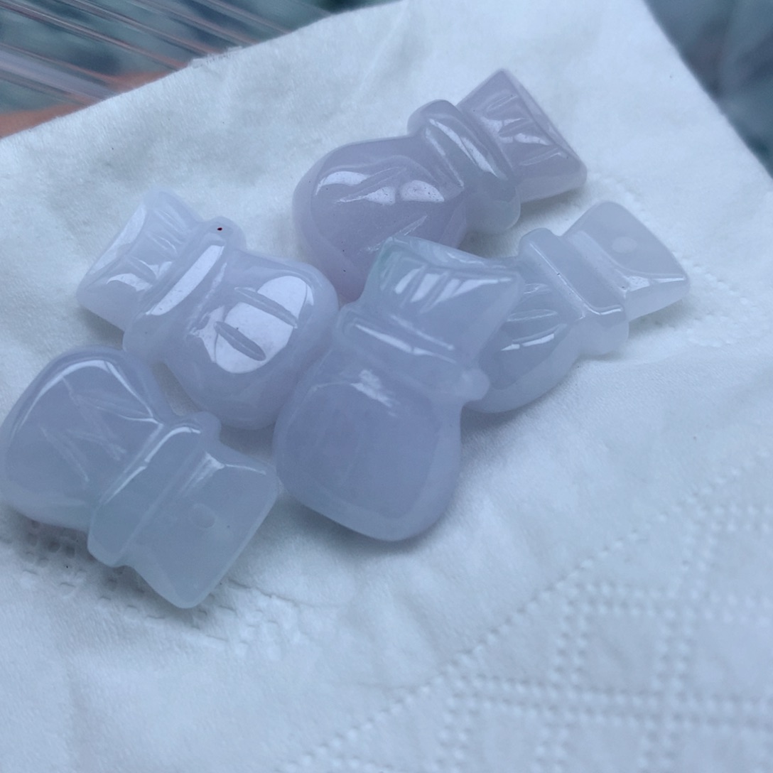 颈饰足铂镶嵌翡翠翡翠