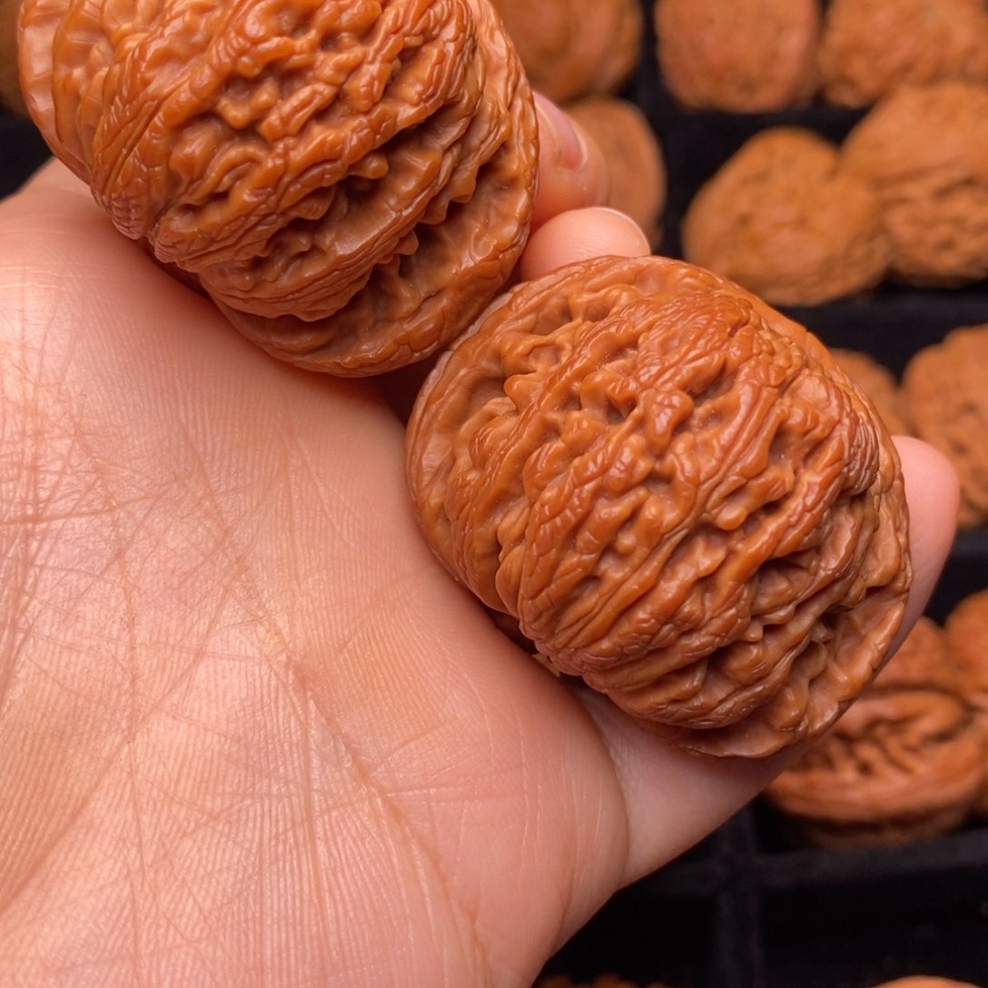 文玩核桃吊坠秦岭野生核桃