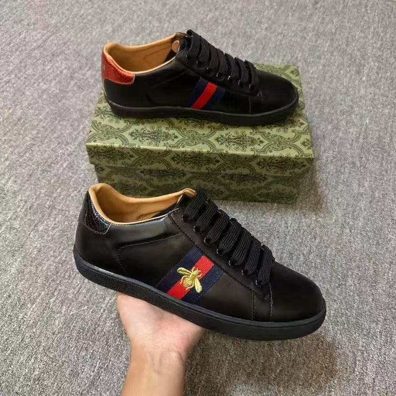 欧洲站男鞋2025秋季新款小蜜蜂刺绣休闲鞋韩版百搭透气鞋潮流板鞋