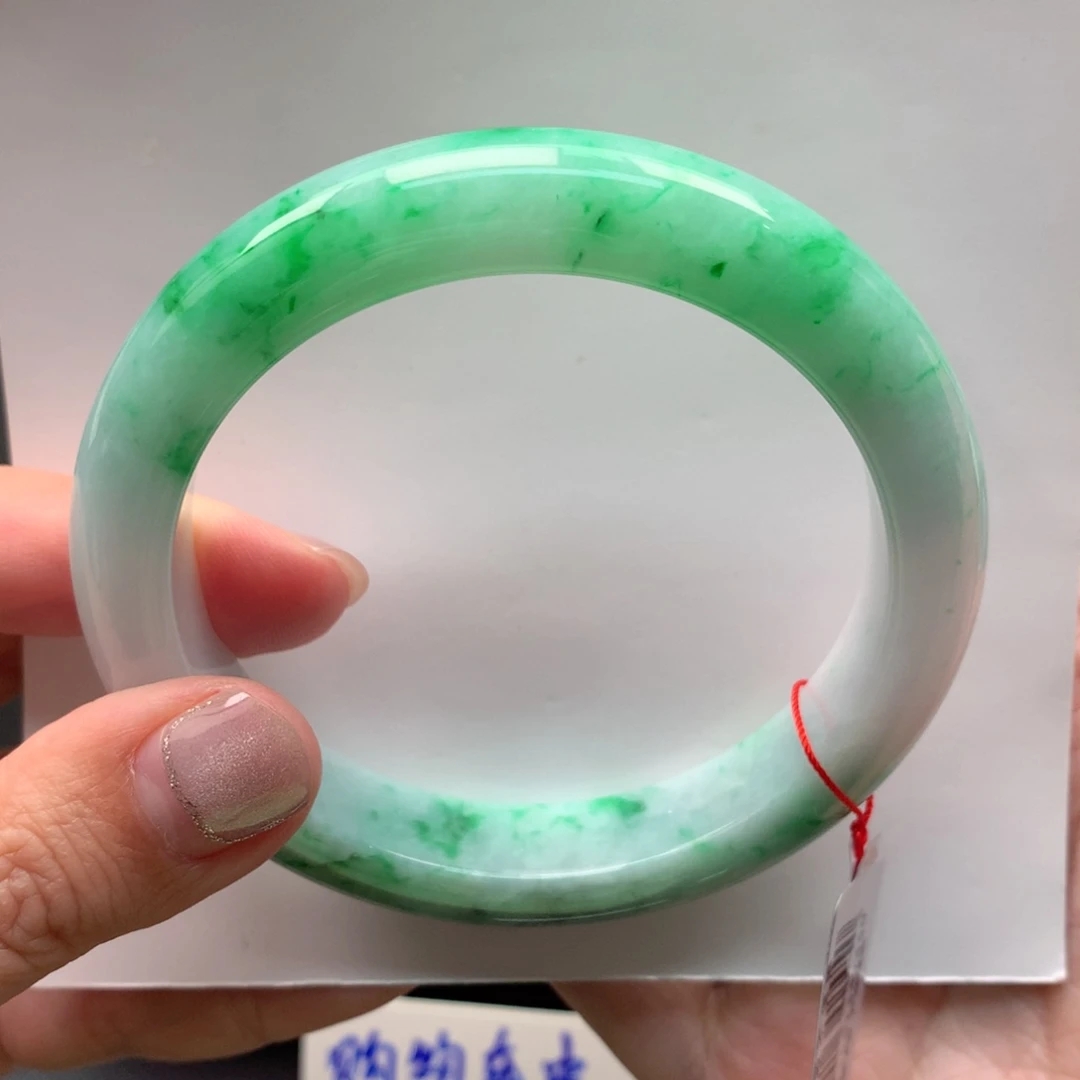 缅甸A货翡翠手镯