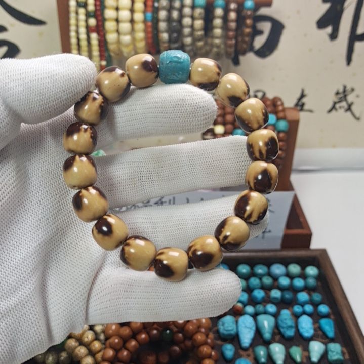 紫金鼠手串带配饰