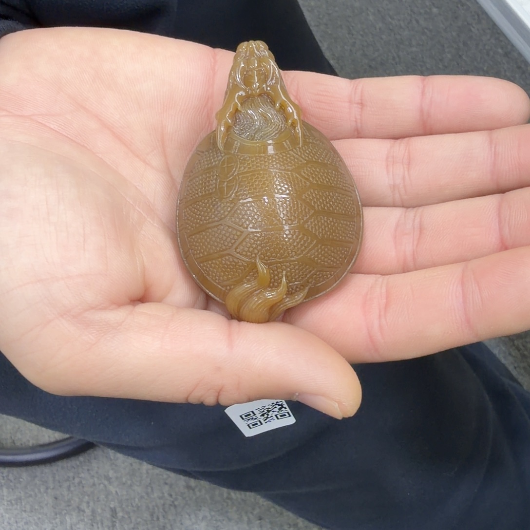 和田玉未镶嵌挂件满红糖龙龟手把件