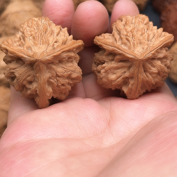 文玩核桃吊坠我想要