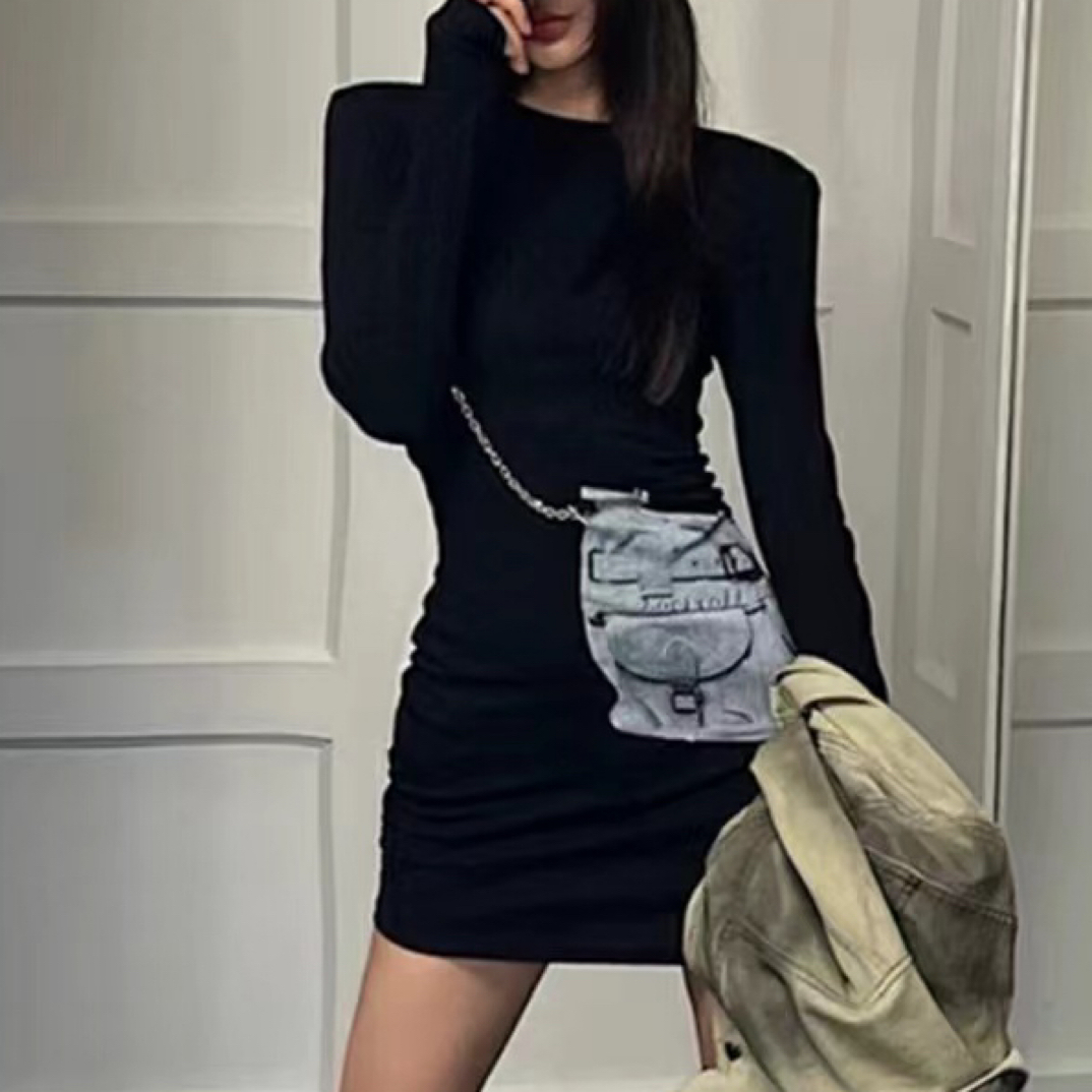 【月姐家】辣妹挎包印花设计感连衣裙配可拆卸链条圆领T恤裙