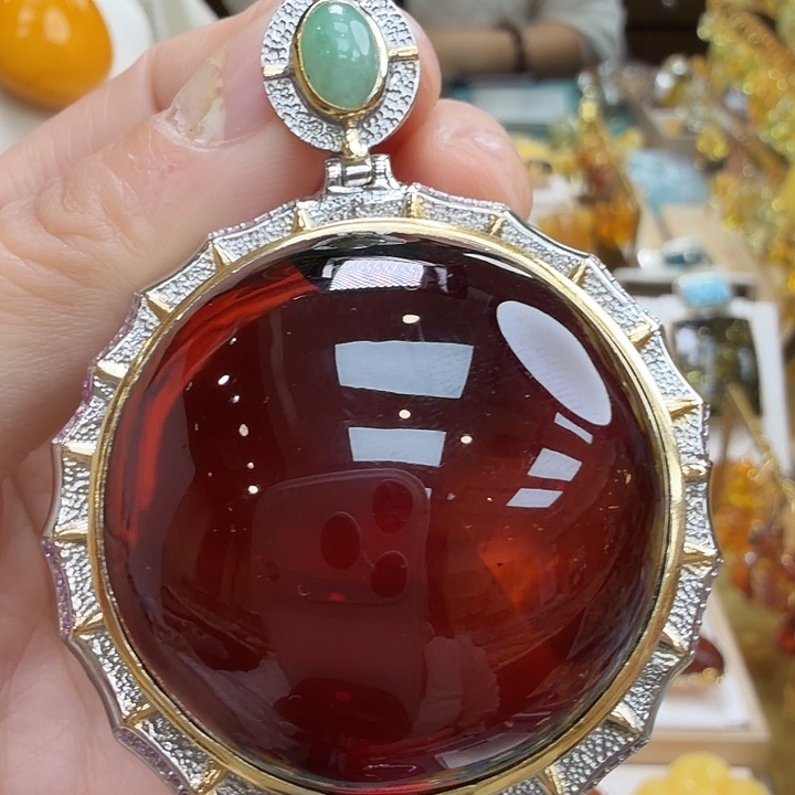 琥珀未镶嵌珠宝奇石