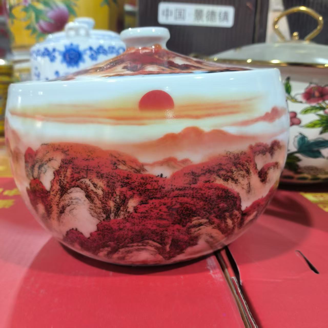 鸿运当头储物瓷罐