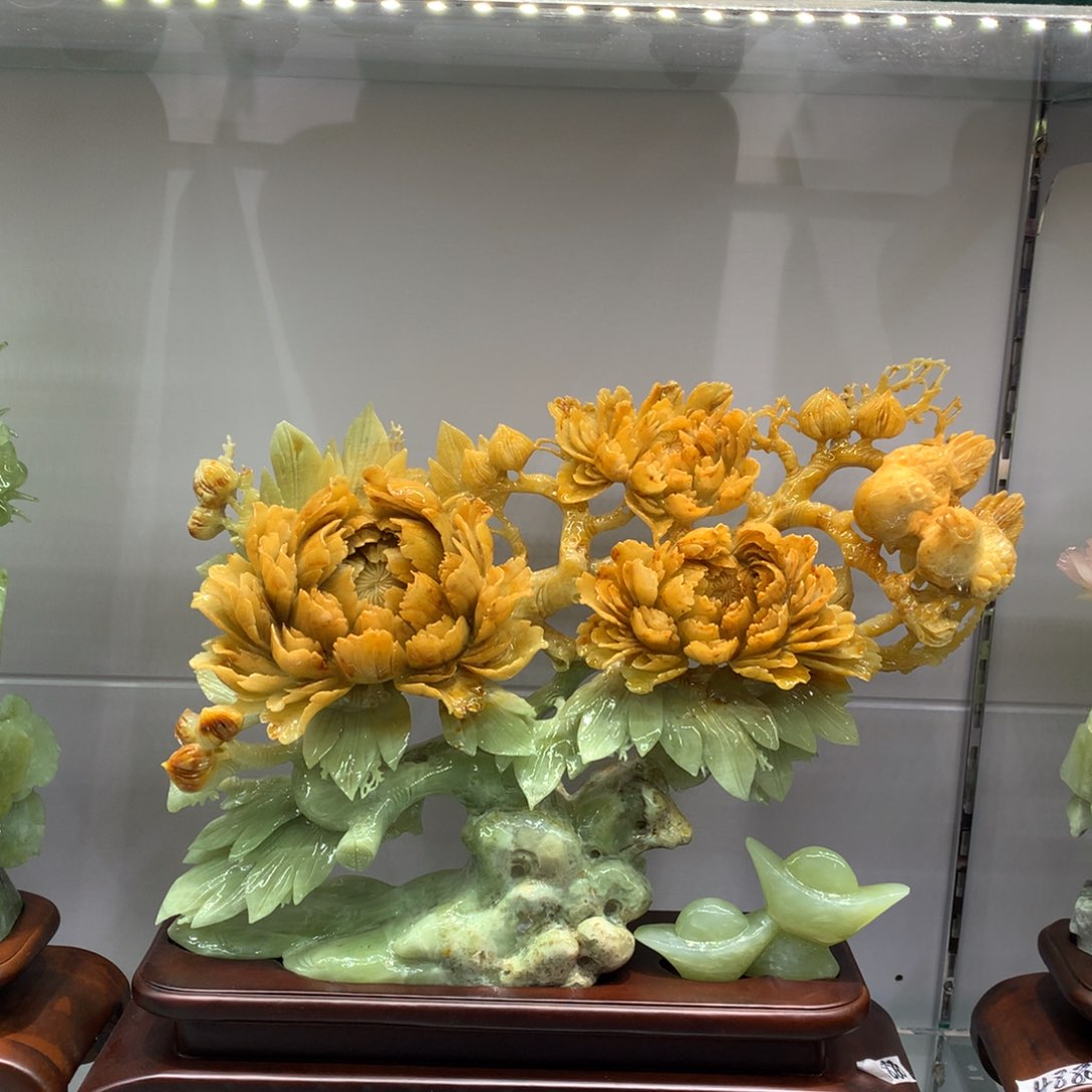 蛇纹石玉（覆膜）珠宝奇石未镶嵌