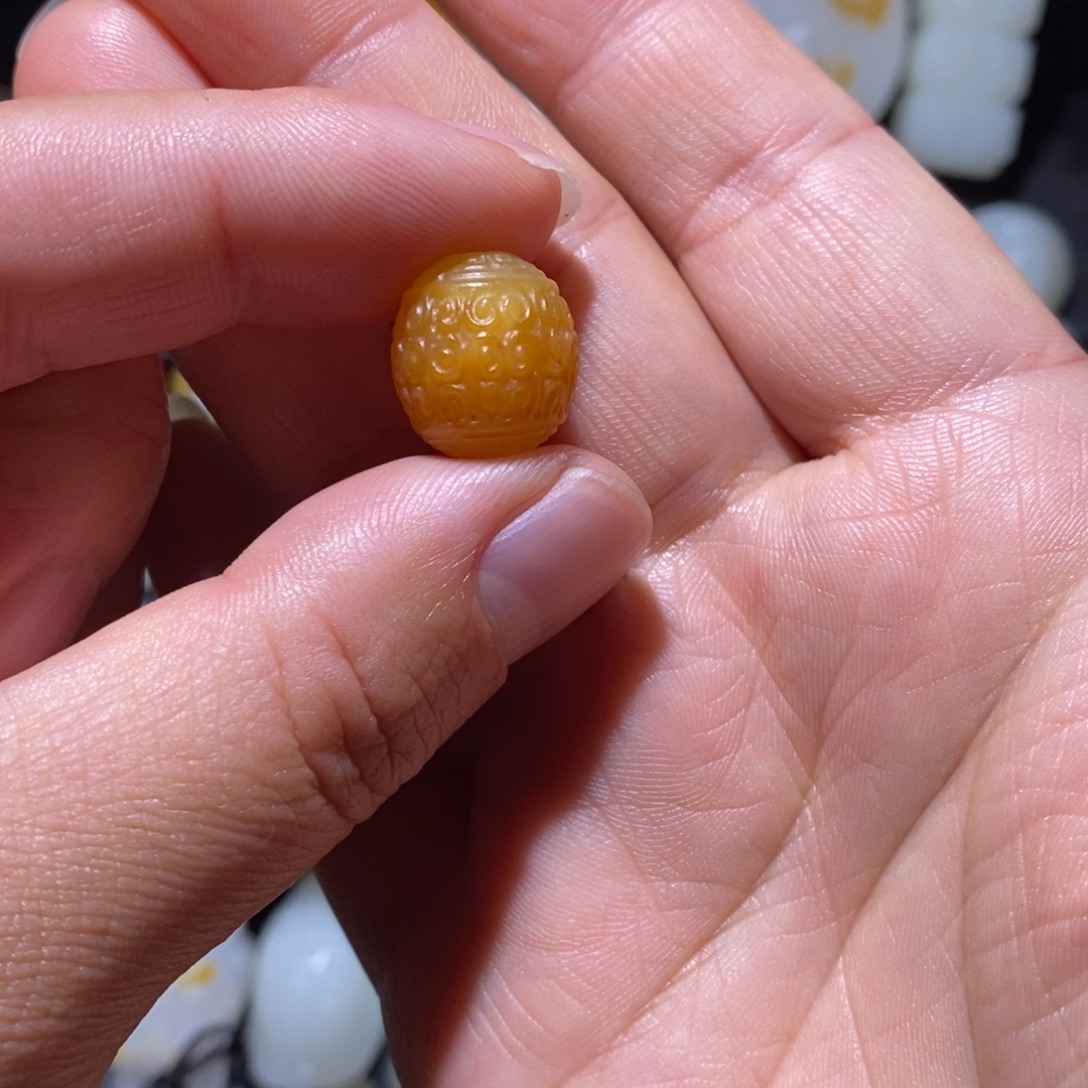 無***后和田玉未镶嵌颈饰