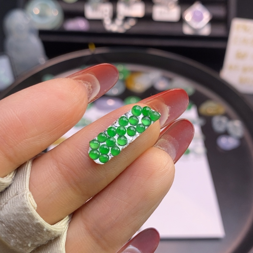 【闪购商品】翡翠挂件未镶嵌蛋面