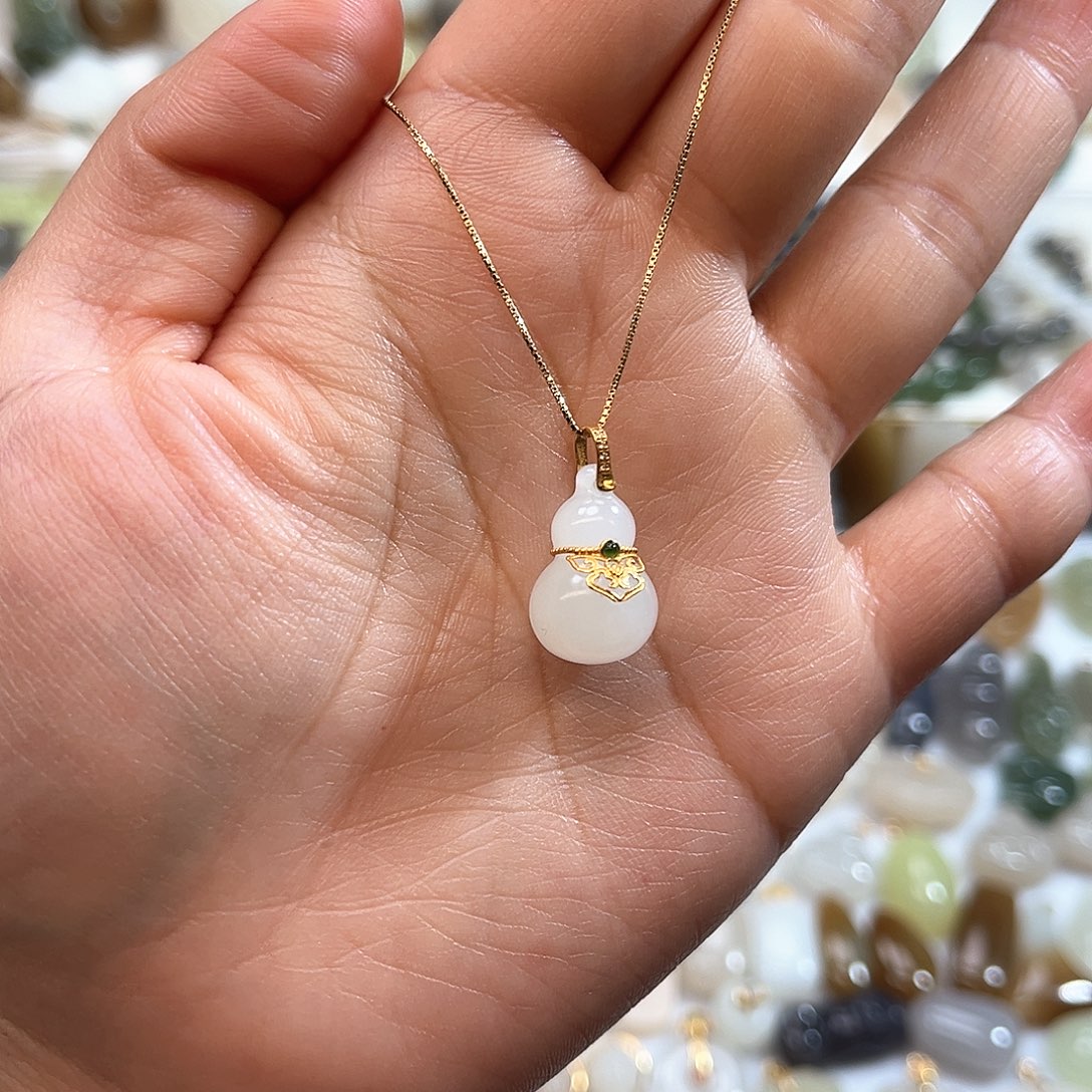 和田玉吊坠(赠链)18K金镶嵌?****?