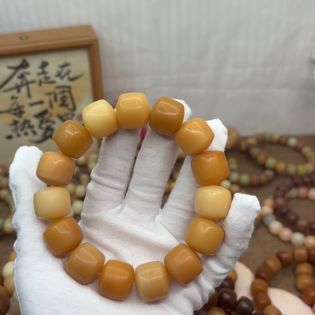 菩提根/象牙果吊坠18干磨瑕疵落地果735