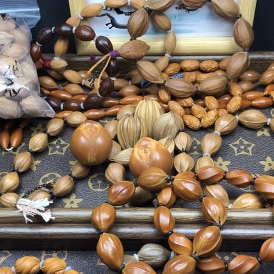 麋***路吊坠橄榄核来咯哦呜呜呜