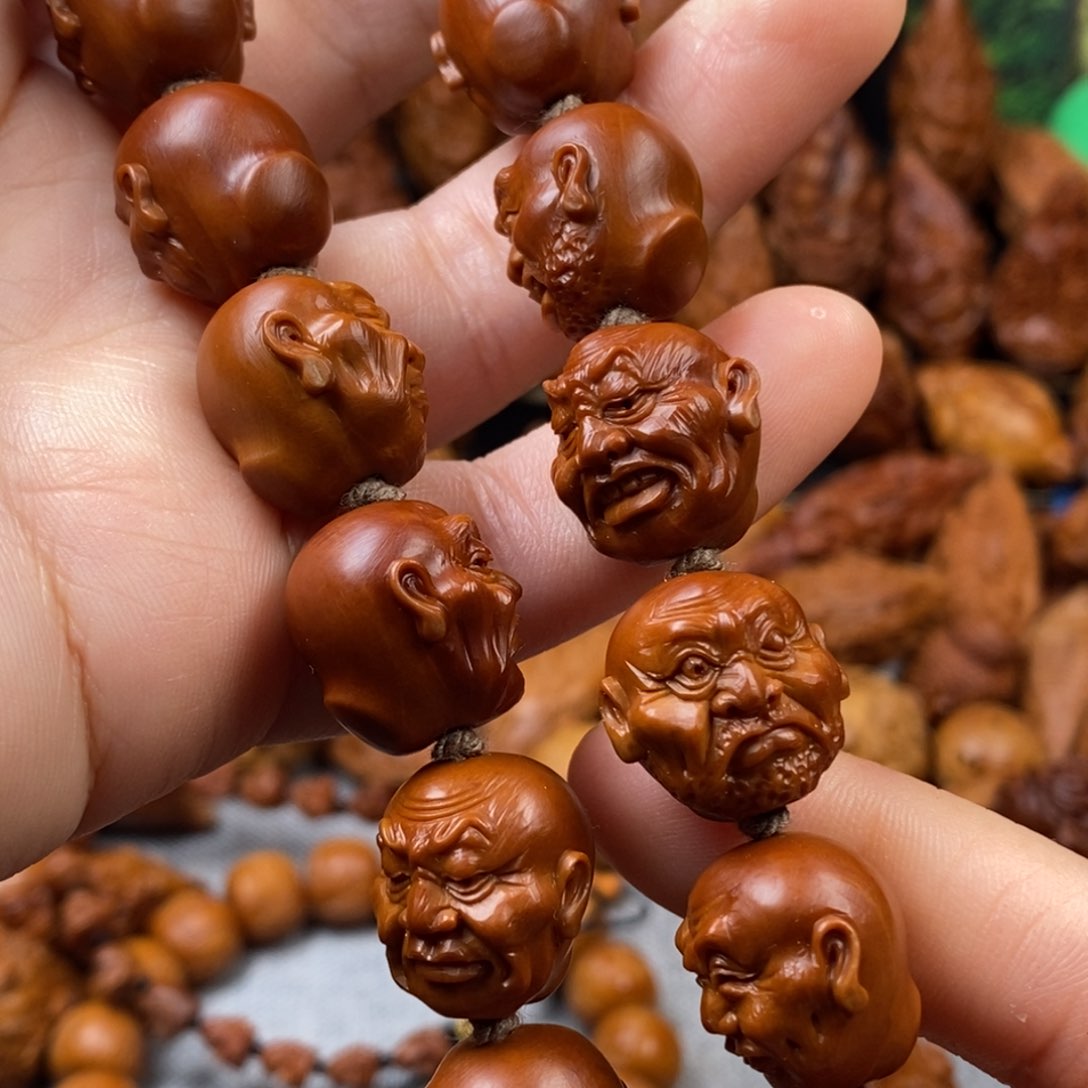 橄榄核手串/手链1.6写实十八罗汉手持脖挂