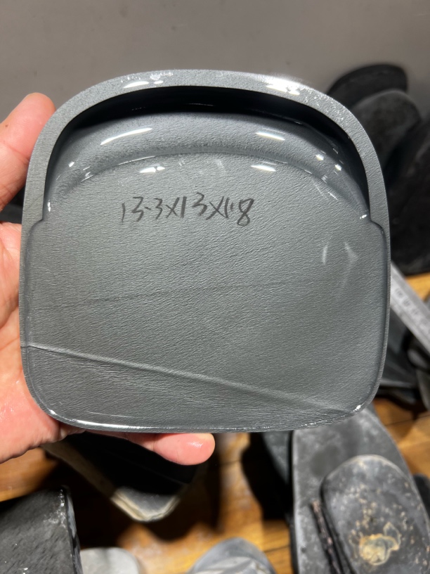 眉子坑眉纹，带细螺纹底质，有盒！！两面通透下发利器砚台