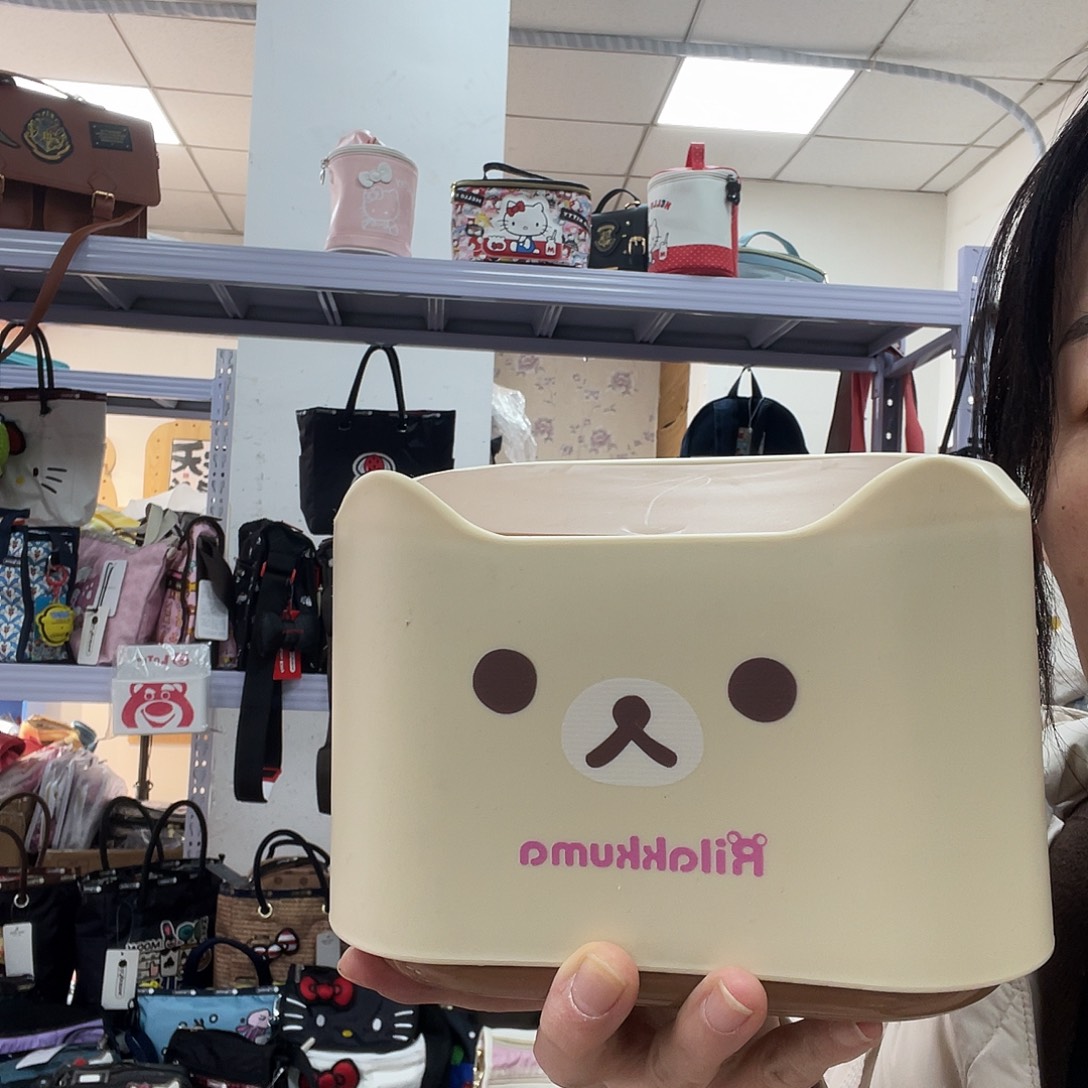 化妆包等各种产品