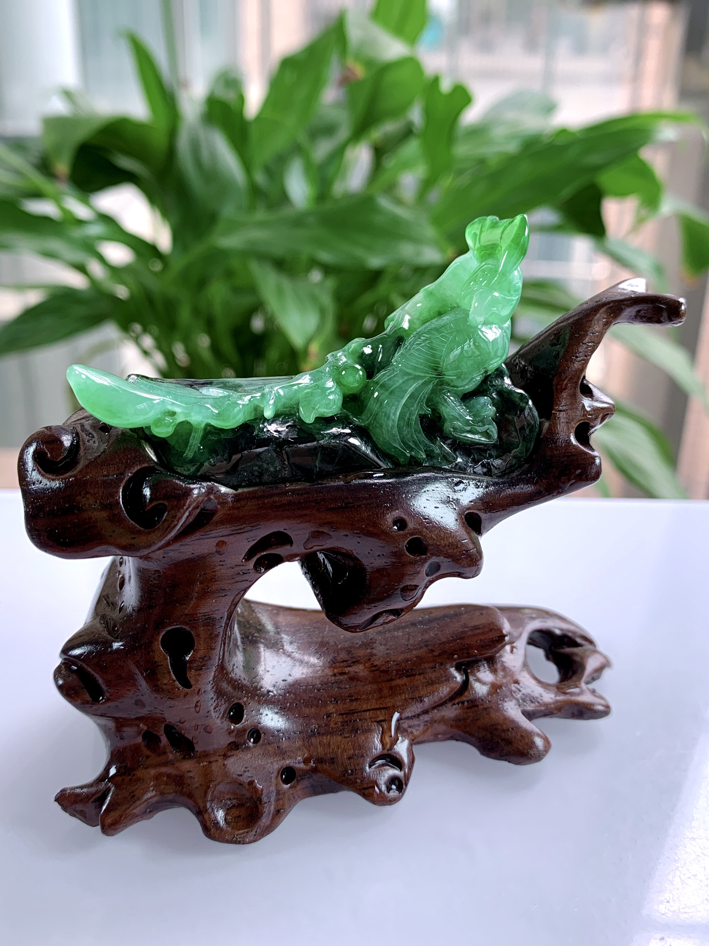 缅甸天然翡翠A货，精雕冰种满绿展翅高飞小摆件2992