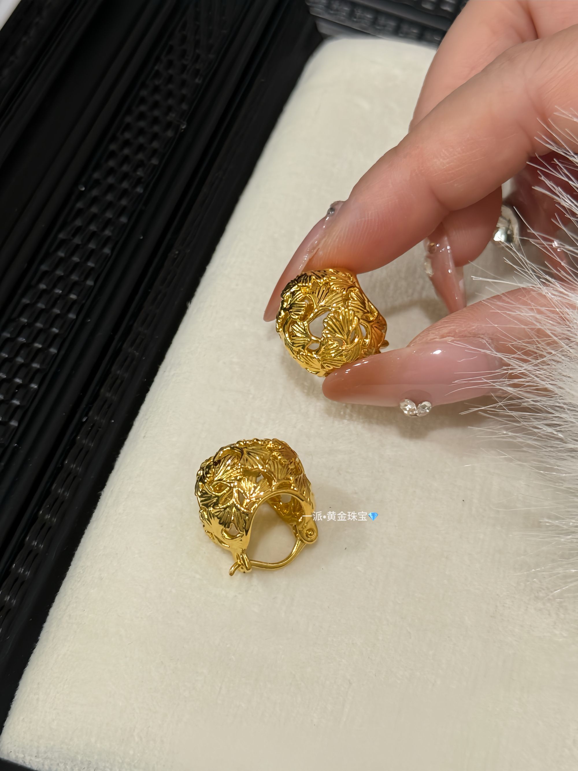 银杏叶镂空耳扣5D足金999黄金耳钉@ES172