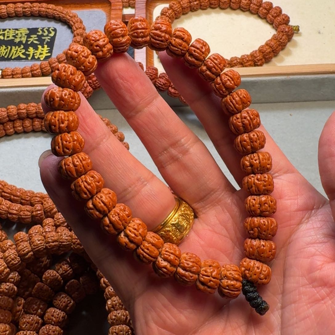 金刚菩提吊坠天****雨雄霸天下