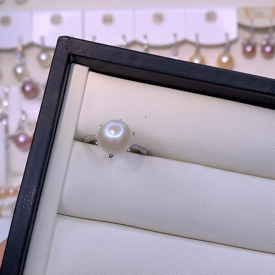 未镶嵌颈饰淡水珍珠