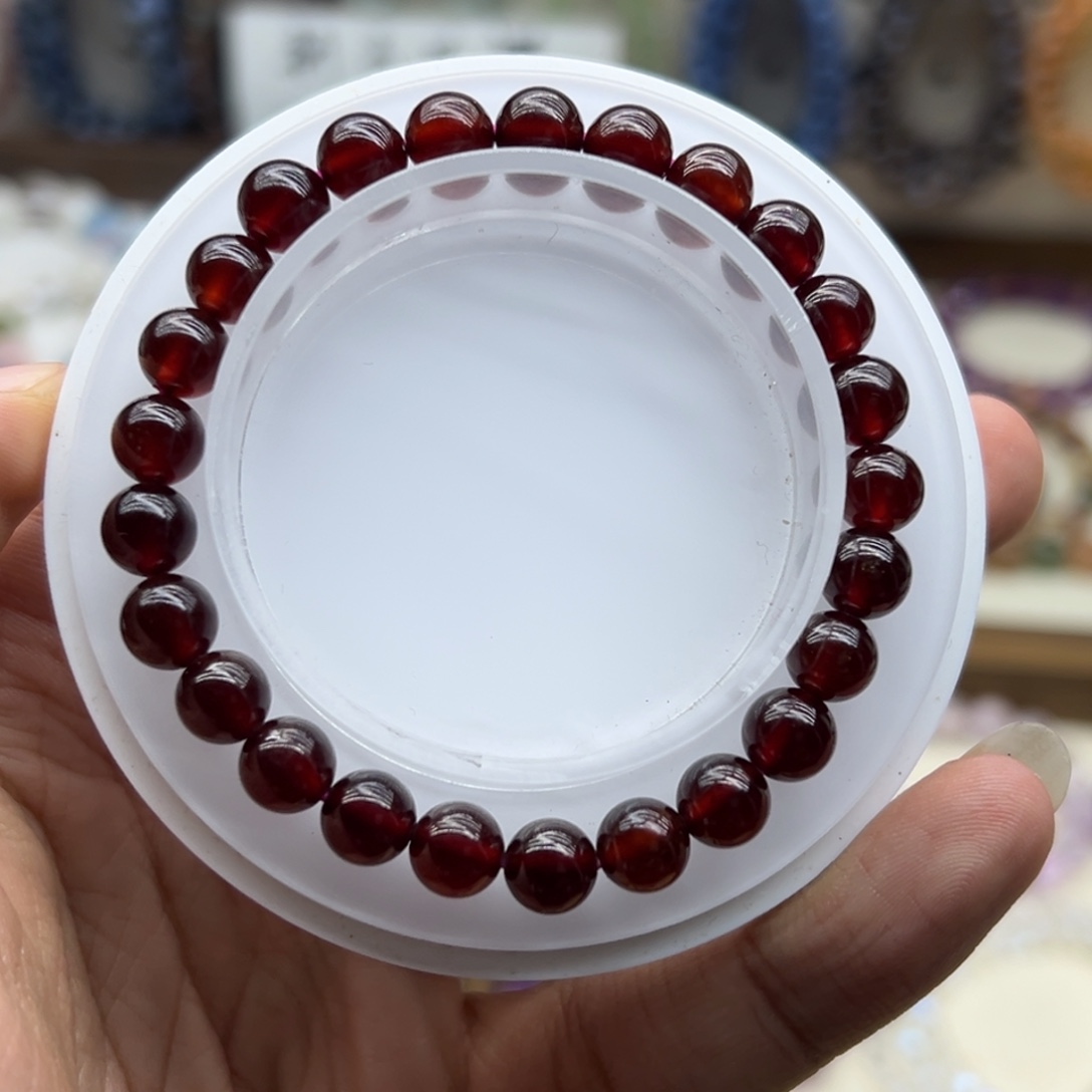 水晶手链未镶嵌7.6咪冰透石榴石