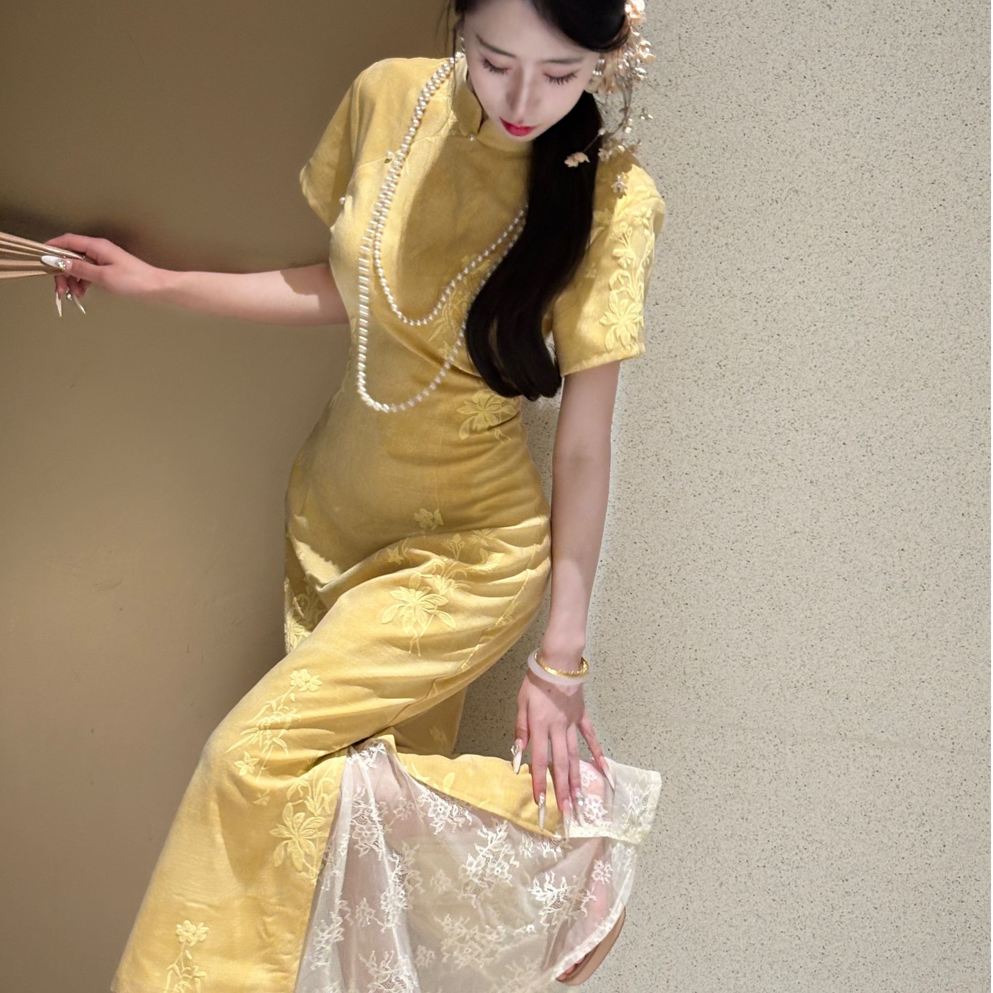 LHMknk1画报夫人原创自制温柔蕾丝拼接一体步步生莲旗袍 蕾丝鹅黄