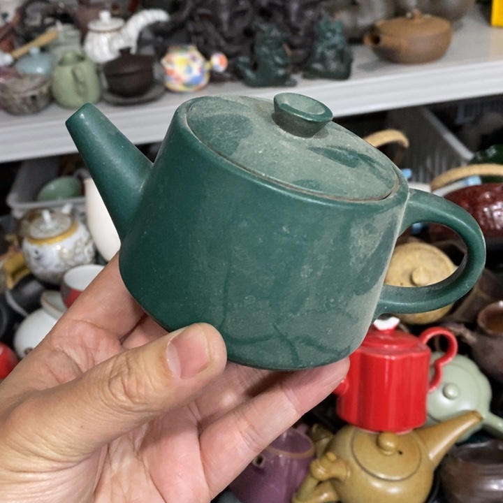 陶瓷艺术品及陶瓷壶