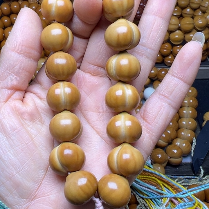 吊坠橄榄核聚宝盆