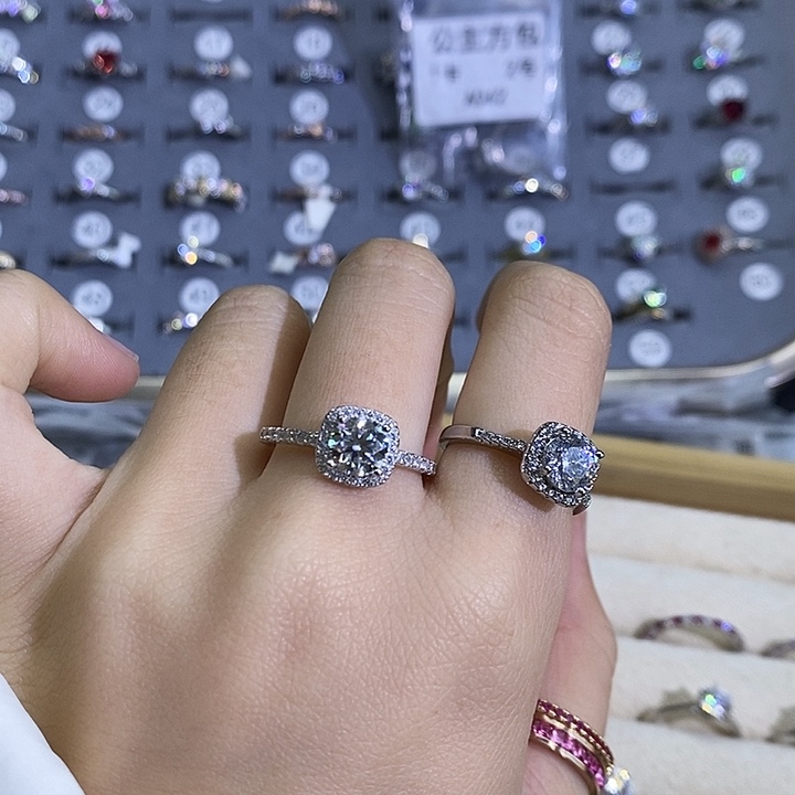 温***。大理石纯铜方包高定一卡13