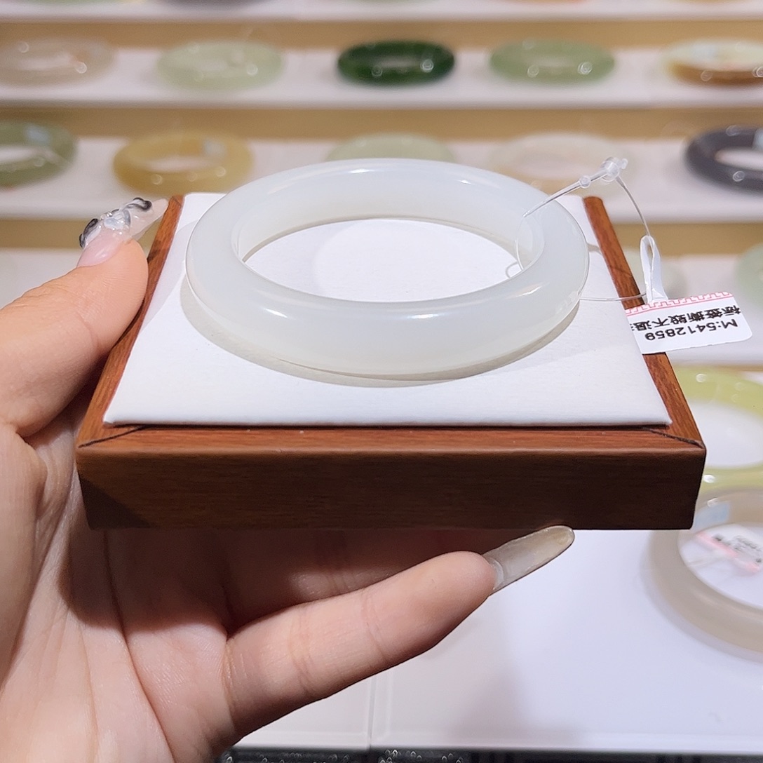 和田玉未镶嵌手镯白月光