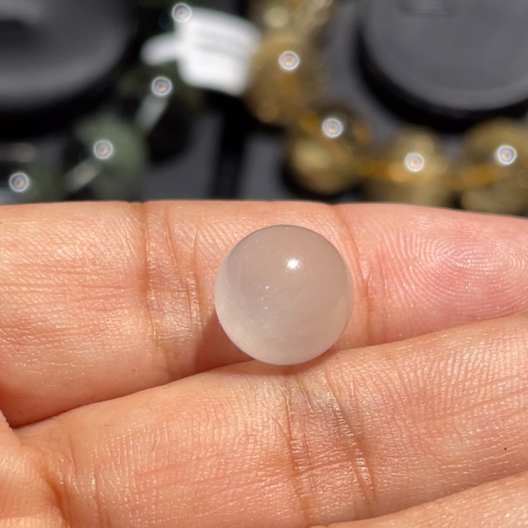 水晶单珠未镶嵌付*白兔毛单珠11mm左右