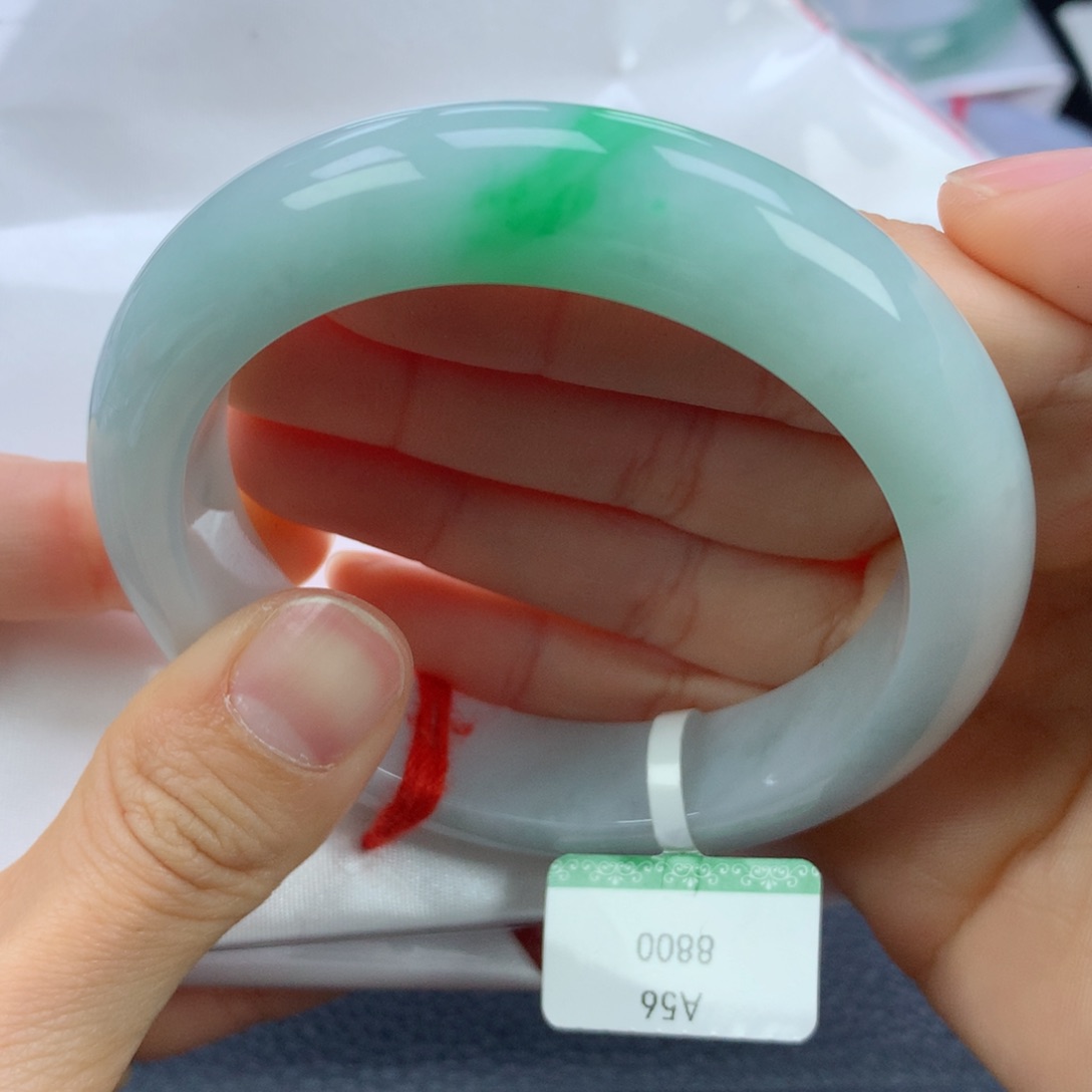 翡翠手镯未镶嵌56.8正