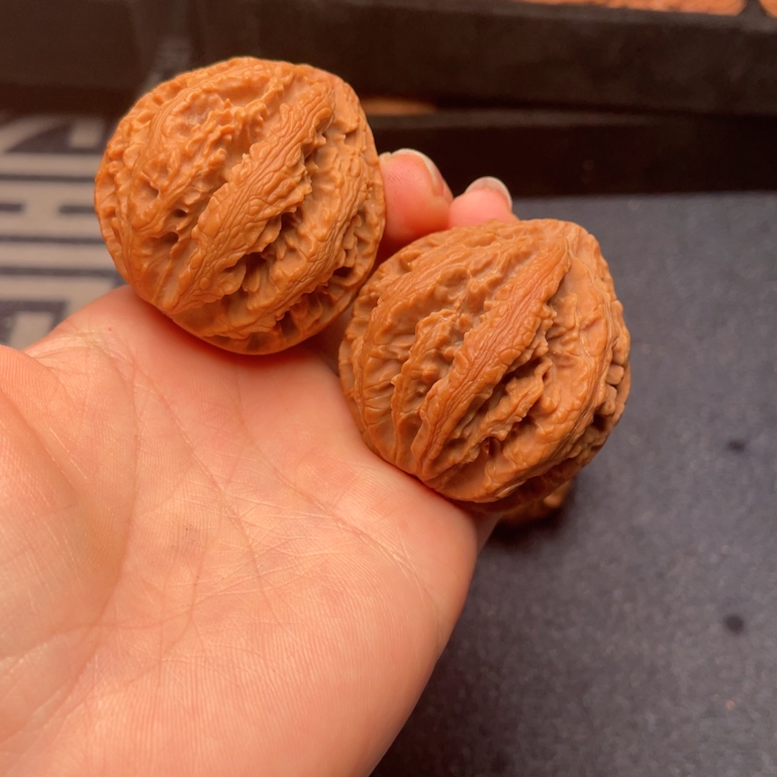 一***缘把件文玩核桃秦岭核桃37