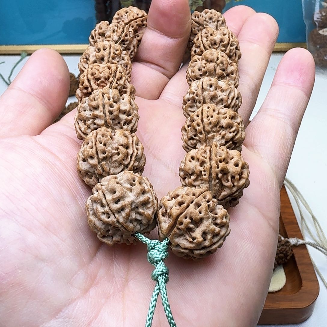 金刚菩提手串铁籽梅花