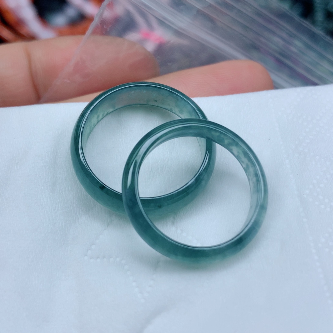 翡翠未镶嵌颈饰珠子3