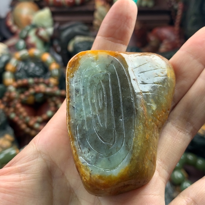 岫岩河磨玉（透闪石质玉）把件未镶嵌