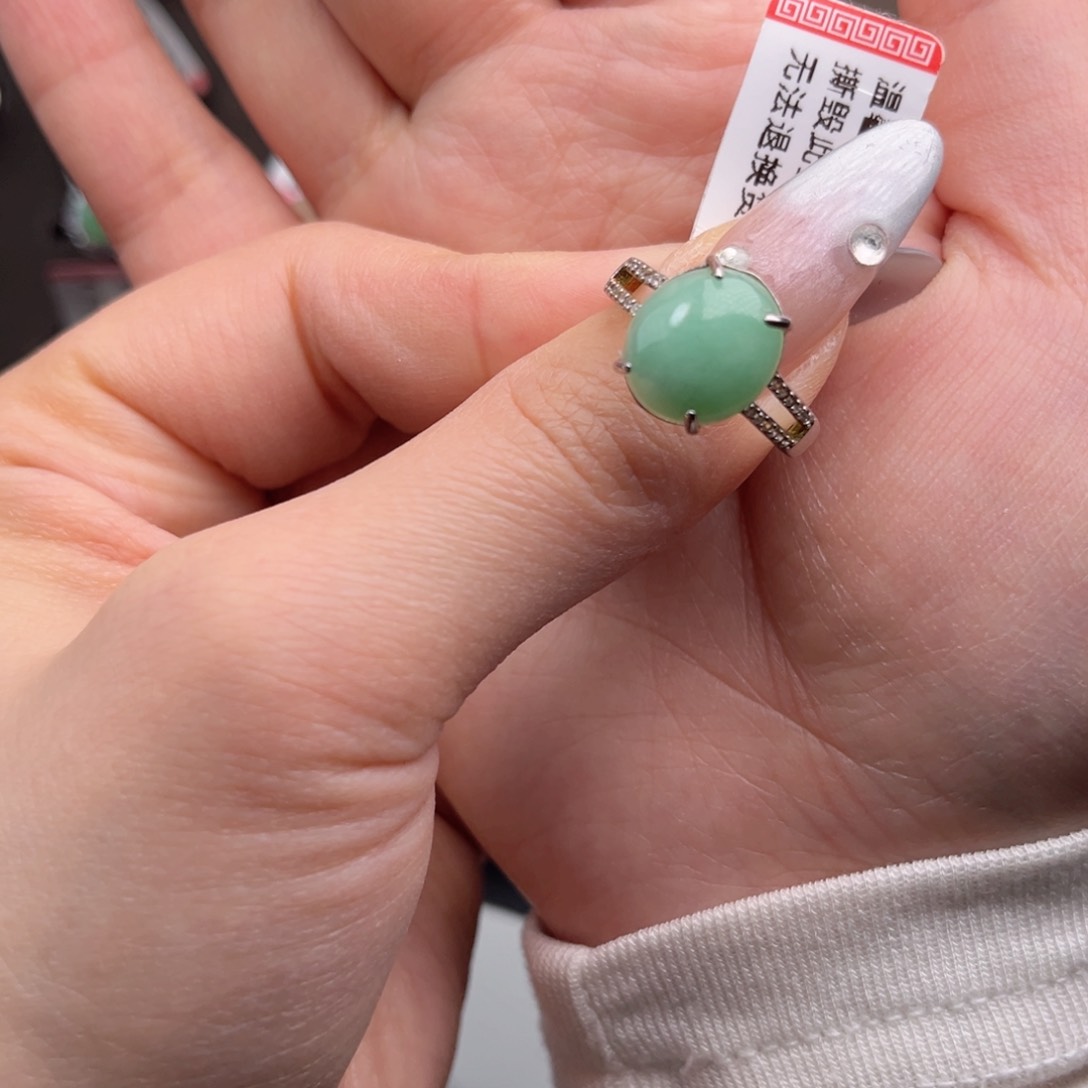 翡翠戒指银S925镶嵌6658