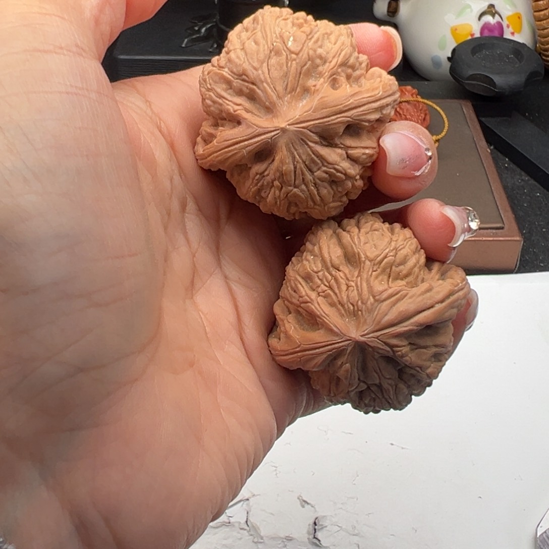 文玩核桃把件虎头王44