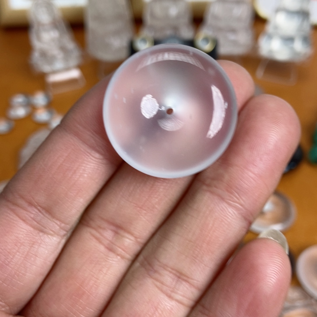 石英质玉吊坠未镶嵌