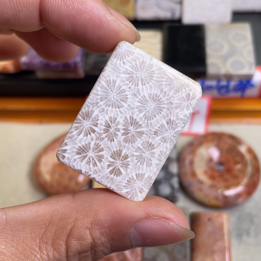 硅化玉吊坠合金精品2